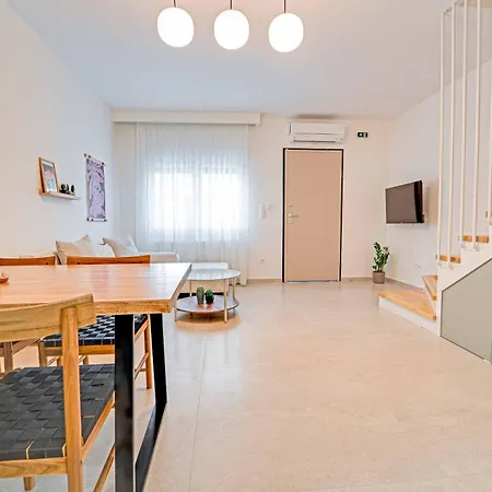 Διαμέρισμα Two Levels 2 Περαία